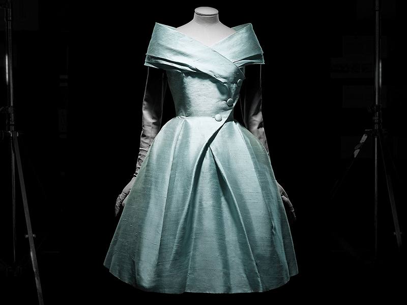 A photo of Christian Dior’s Caracas Late Afternoon Dress on display