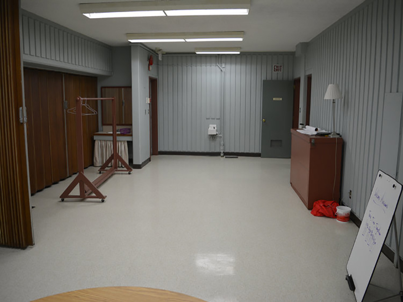An image of the Lakeview United Church's choir room