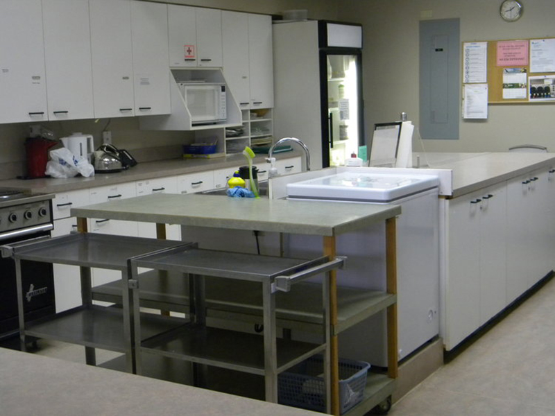 An image of the Lakeview United Church's commercial kitchen