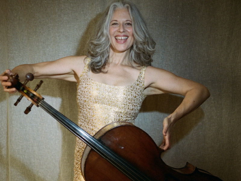 Image of Morag Northey with cello