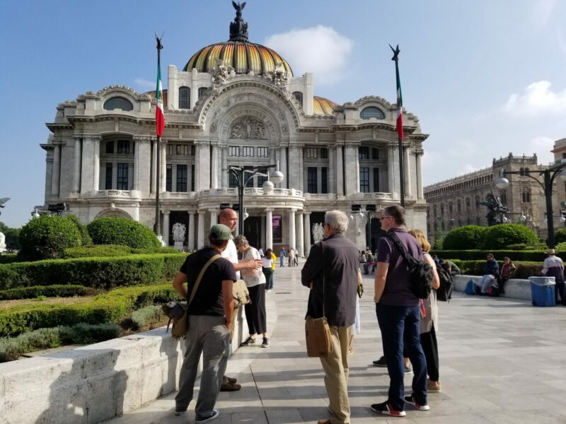 Photo of building in Mexico city with tour attendees